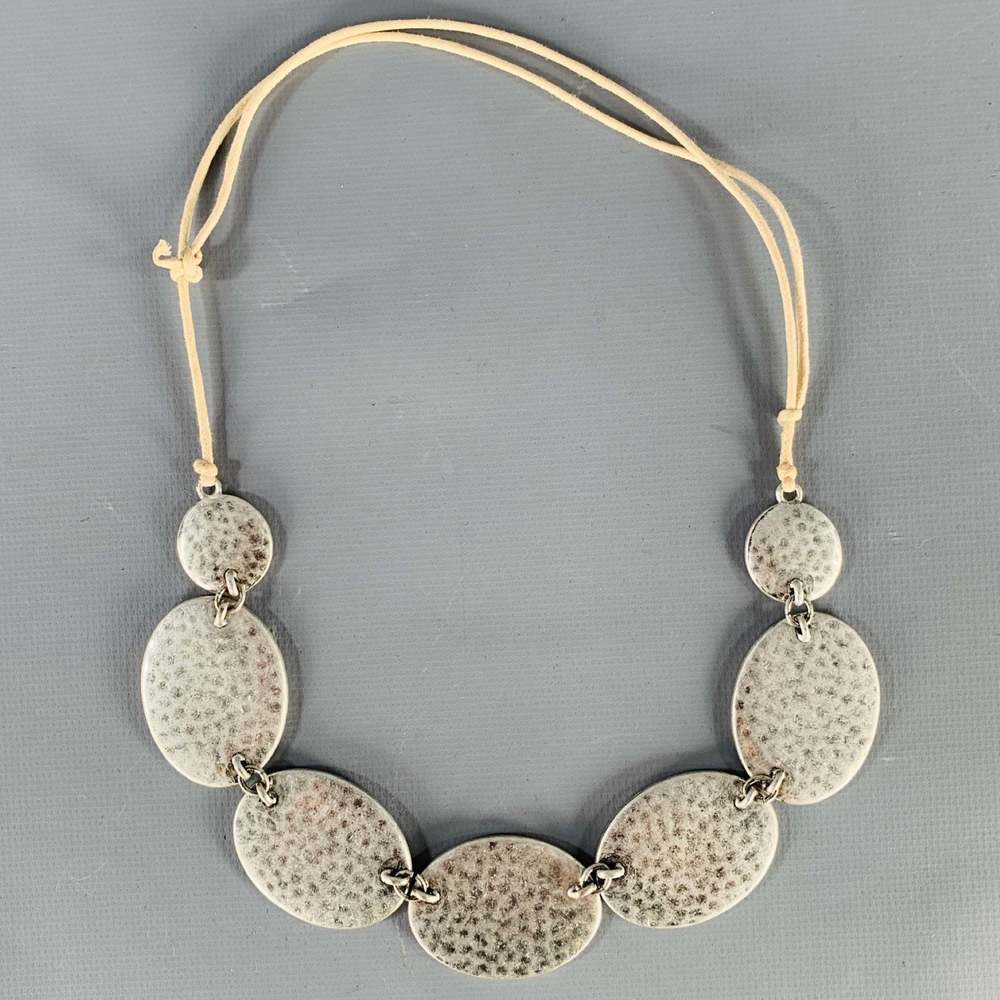 VINTAGE Silver White Oval Mother of Pearl Necklace - Picture 2 of 2